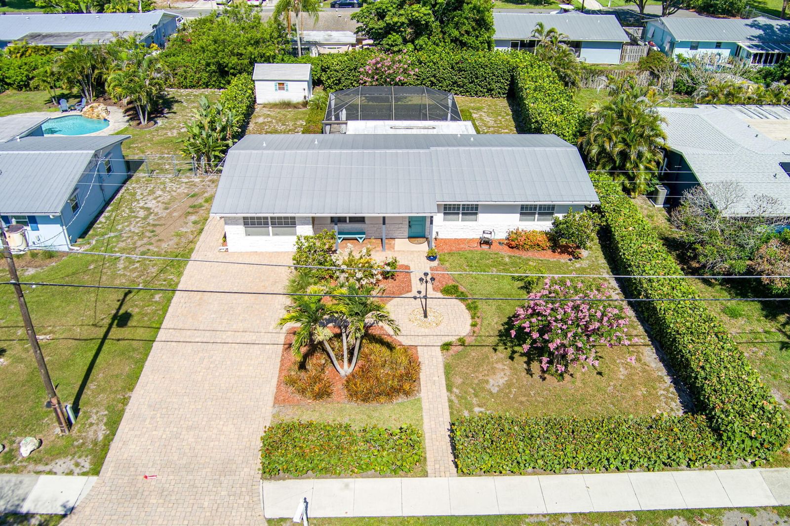1252 SE Madison Avenue, Stuart, FL 34996 photo 3