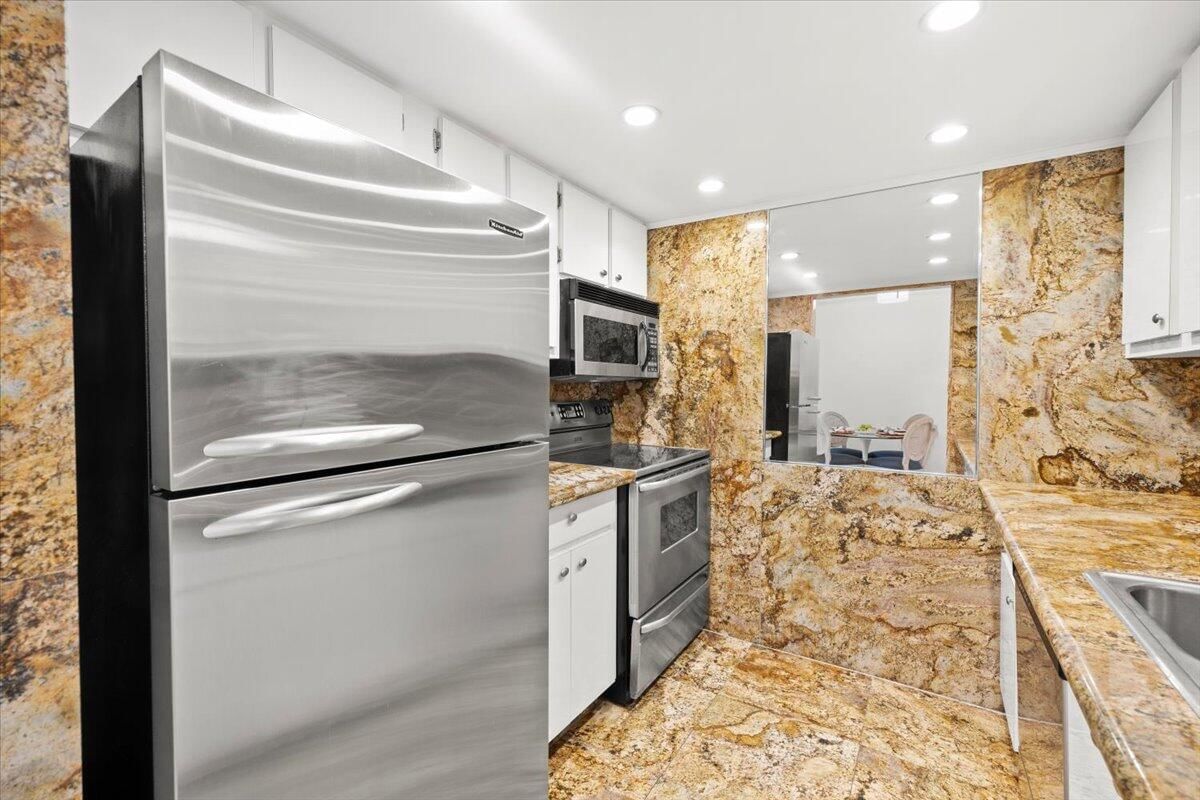 4501 S Ocean Boulevard #F2, South Palm Beach, FL 33480 photo 5