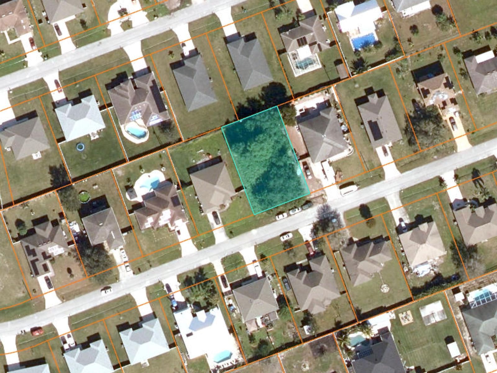 951 SW Mcelroy Avenue, Port St Lucie, FL 34953 photo 2