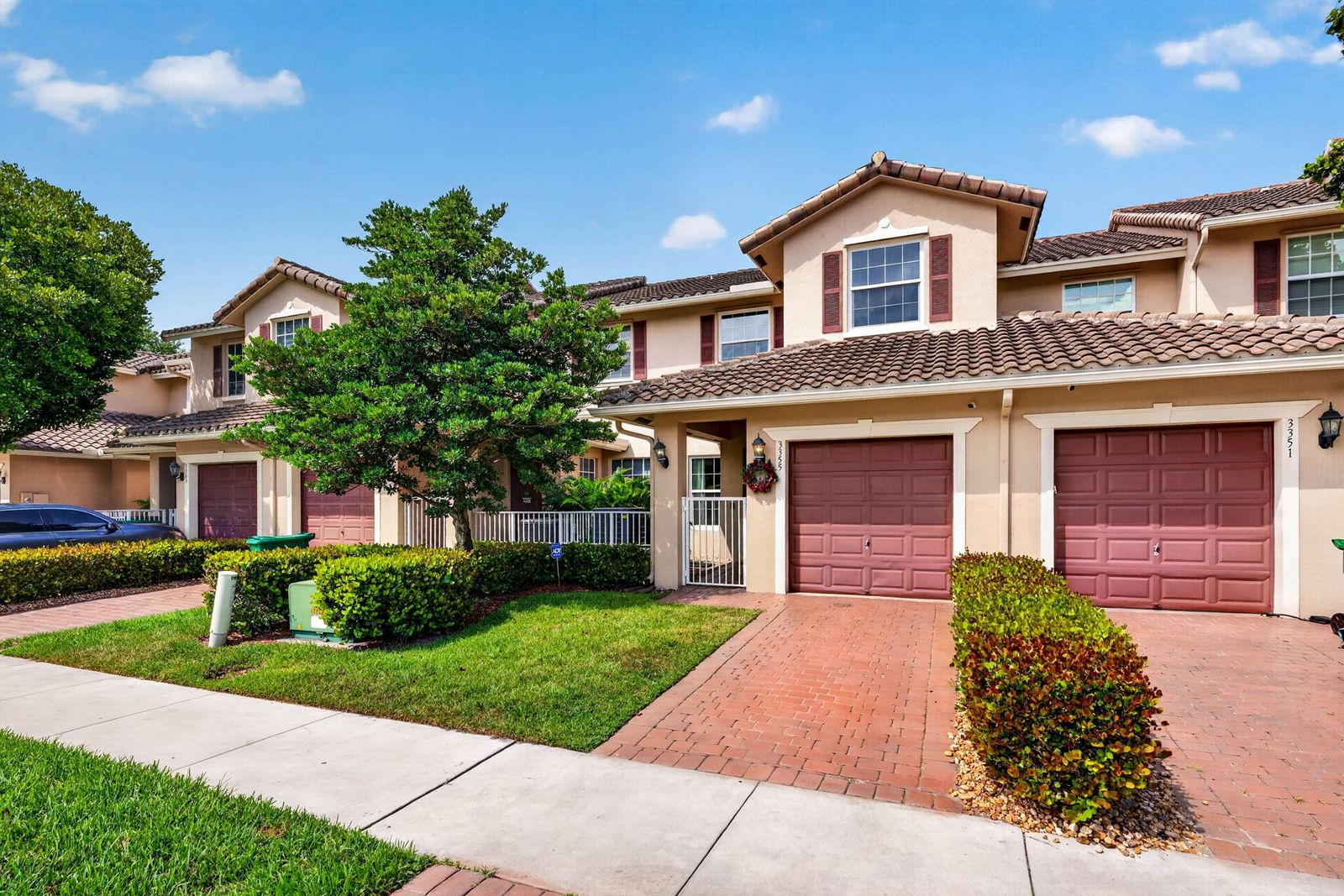 3355 Lakeside Drive, Davie, FL 33328 photo 3
