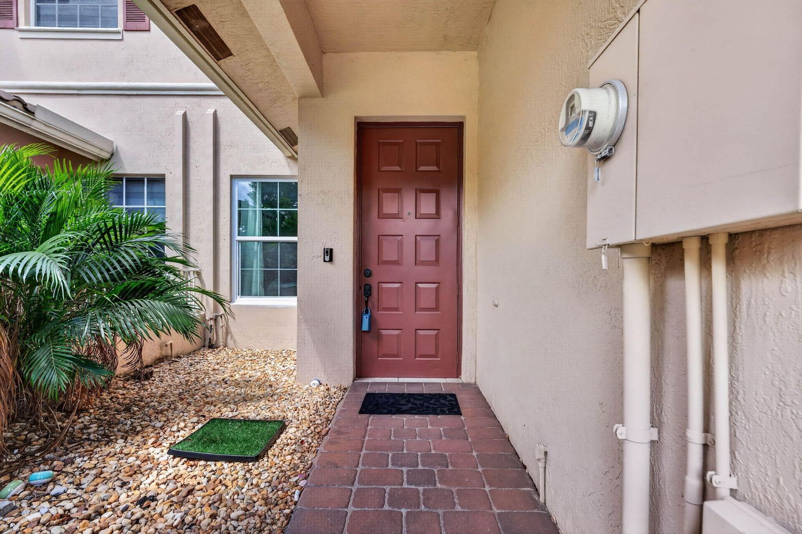 3355 Lakeside Drive, Davie, FL 33328 photo 5