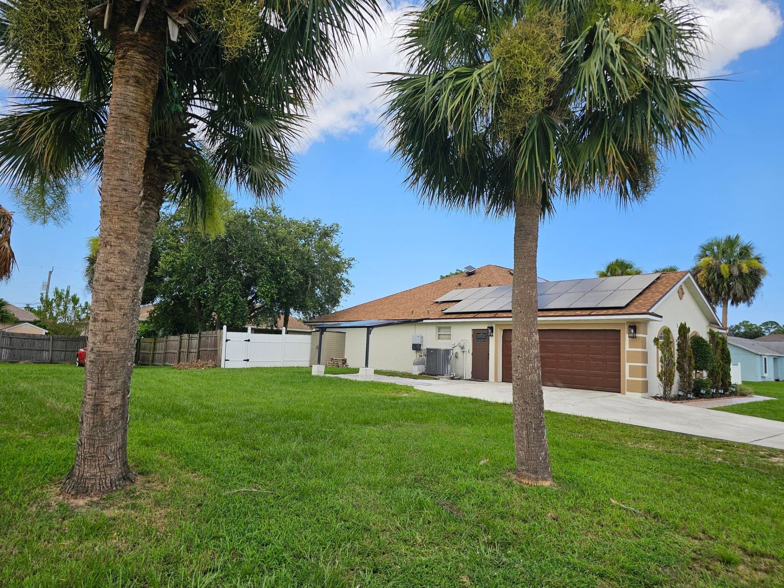 1637 SW La Gorce Avenue, Port St Lucie, FL 34953 photo 5