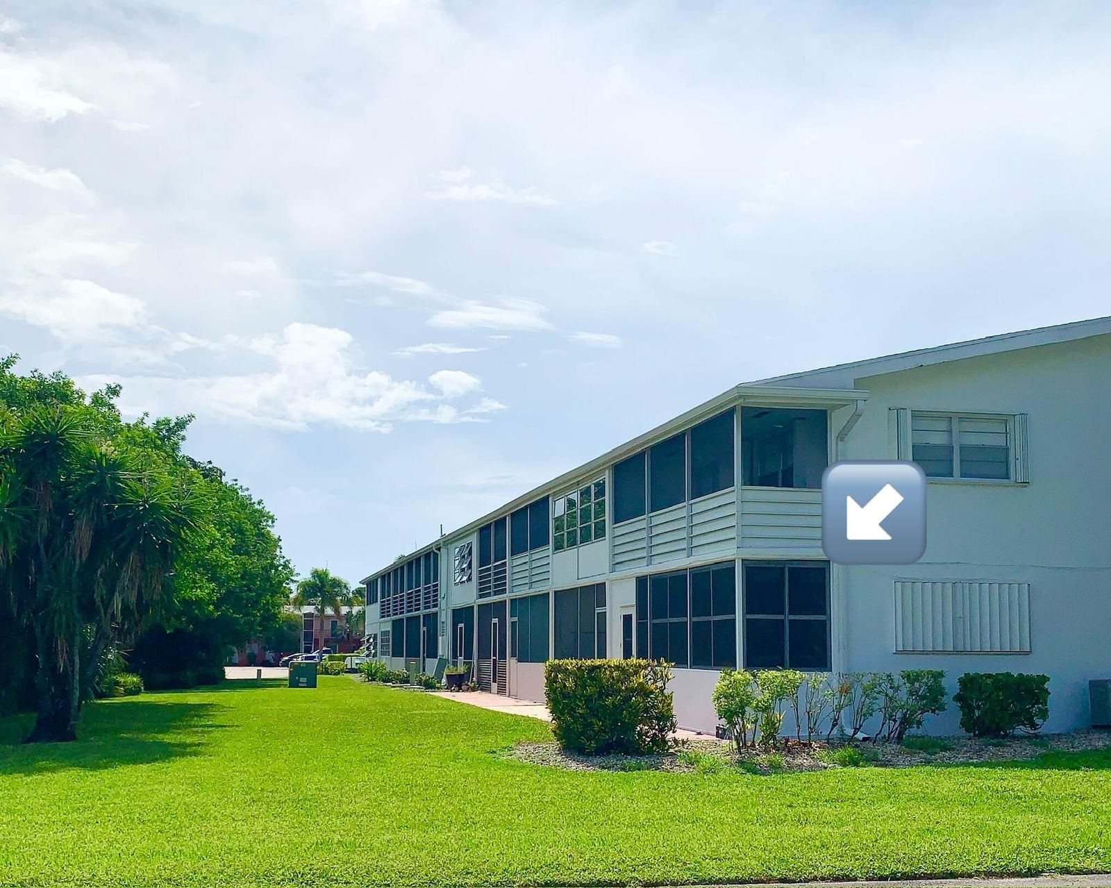 81 Kingswood E, West Palm Beach, FL 33417 photo 2
