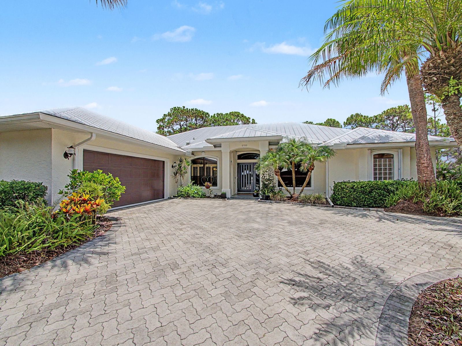 8780 SW Fishermans Wharf Drive, Stuart, FL 34997 photo 2
