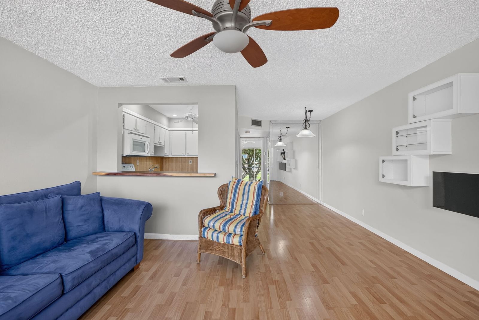 9141 Sunrise Lakes Boulevard #210, Sunrise, FL 33322 photo 5