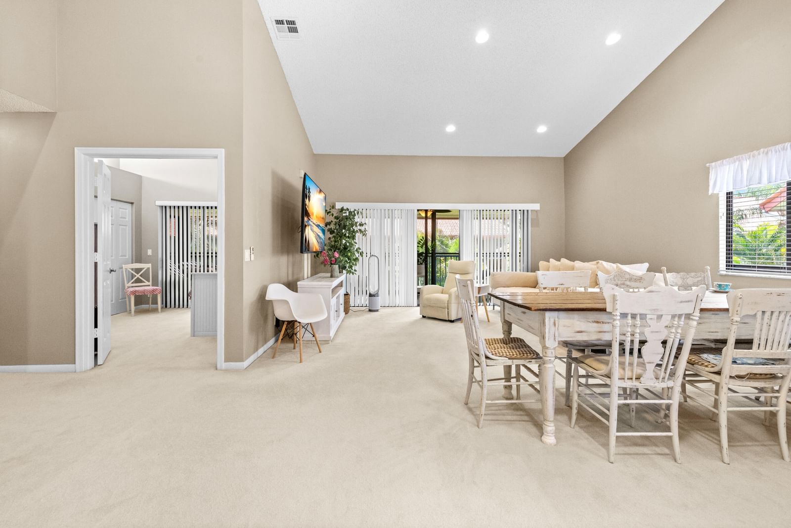7681 Lexington Club Boulevard #D, Delray Beach, FL 33446 photo 2