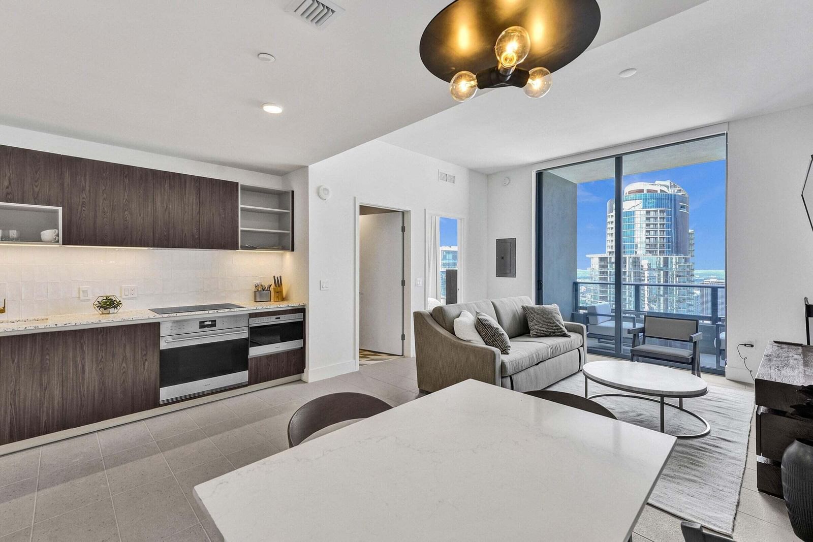 159 NE 6th Street #4813, Miami, FL 33132 photo 2