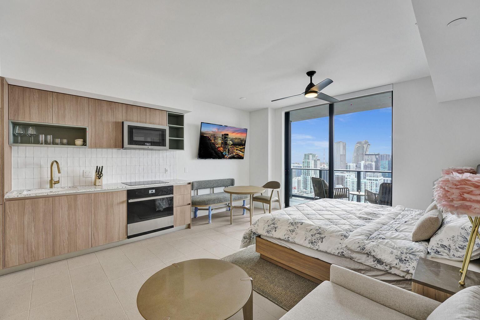 601 NE 1st Avenue #4712, Miami, FL 33132 photo 2