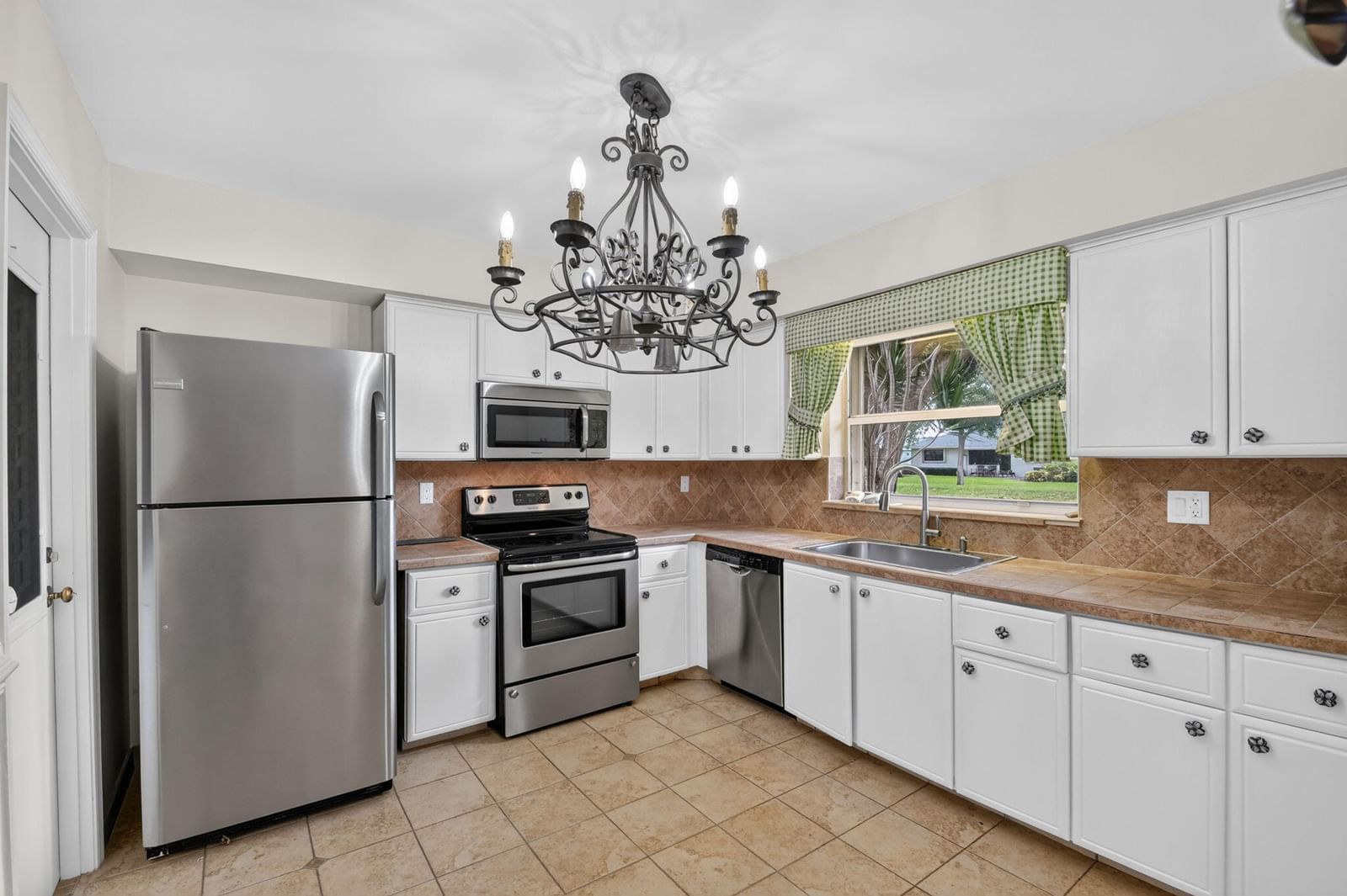 9930 Frangipani Tree Way #B, Boynton Beach, FL 33436 photo 3
