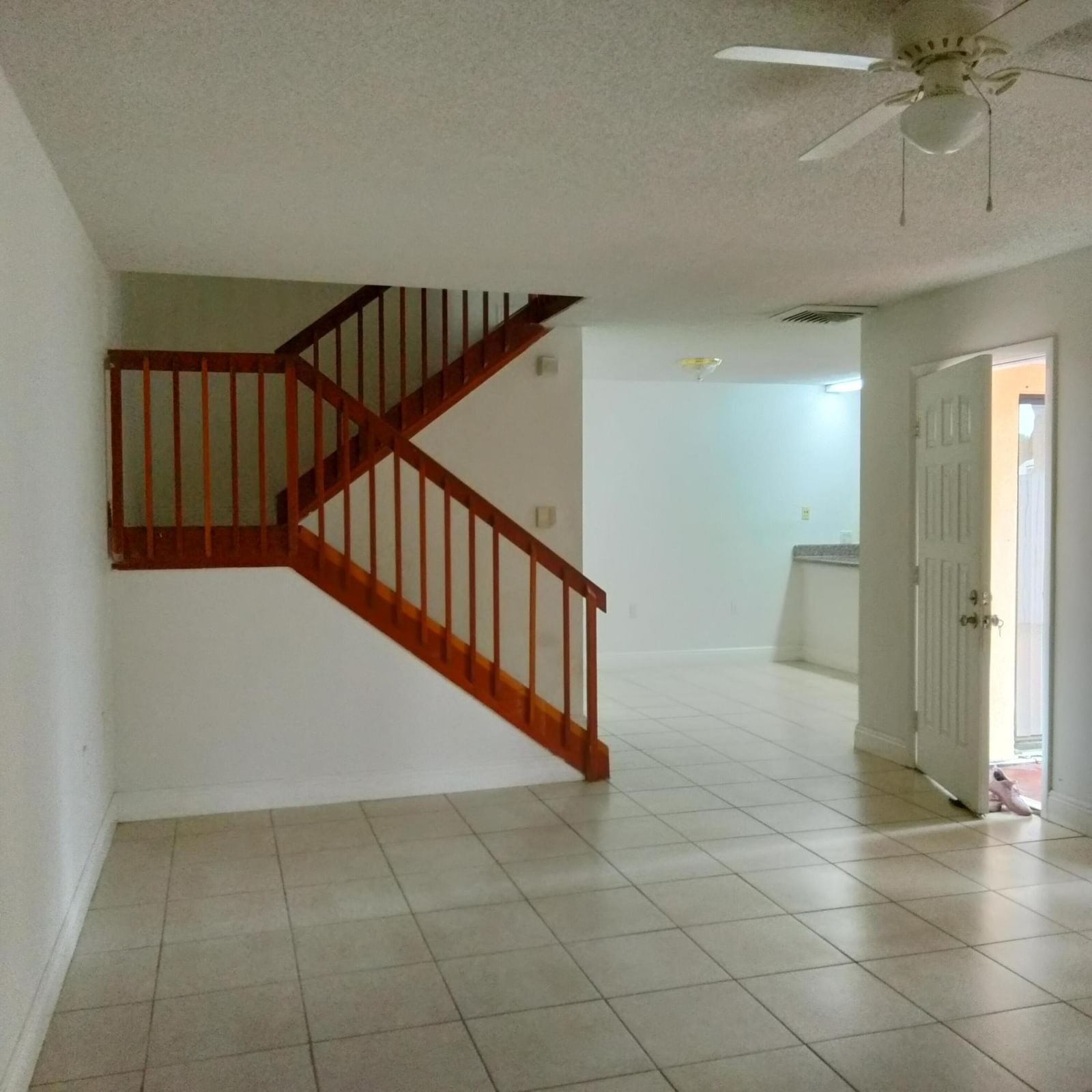 729 Mill Valley Place, West Palm Beach, FL 33409 photo 2