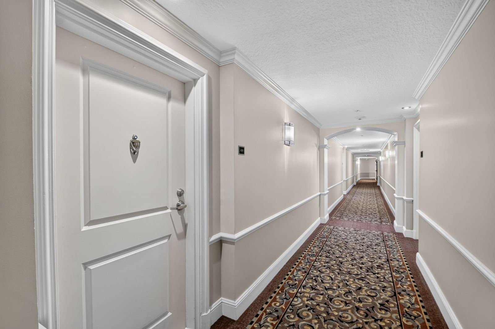 403 S Sapodilla Avenue #409, West Palm Beach, FL 33401 photo 2