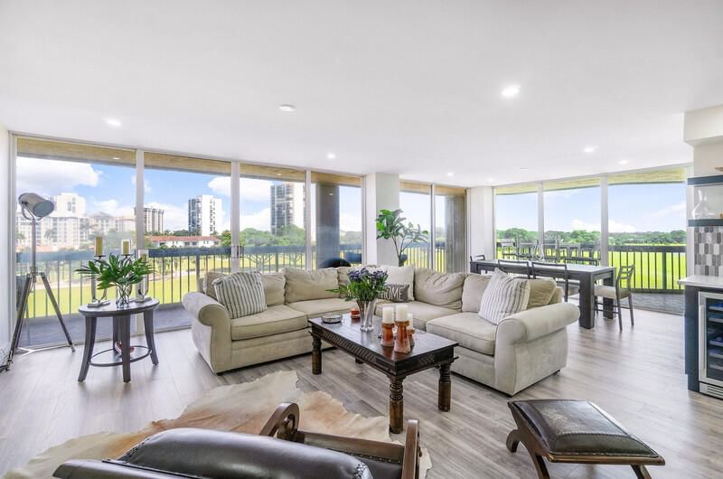 1900 Consulate Place #406, West Palm Beach, FL 33401 photo 4