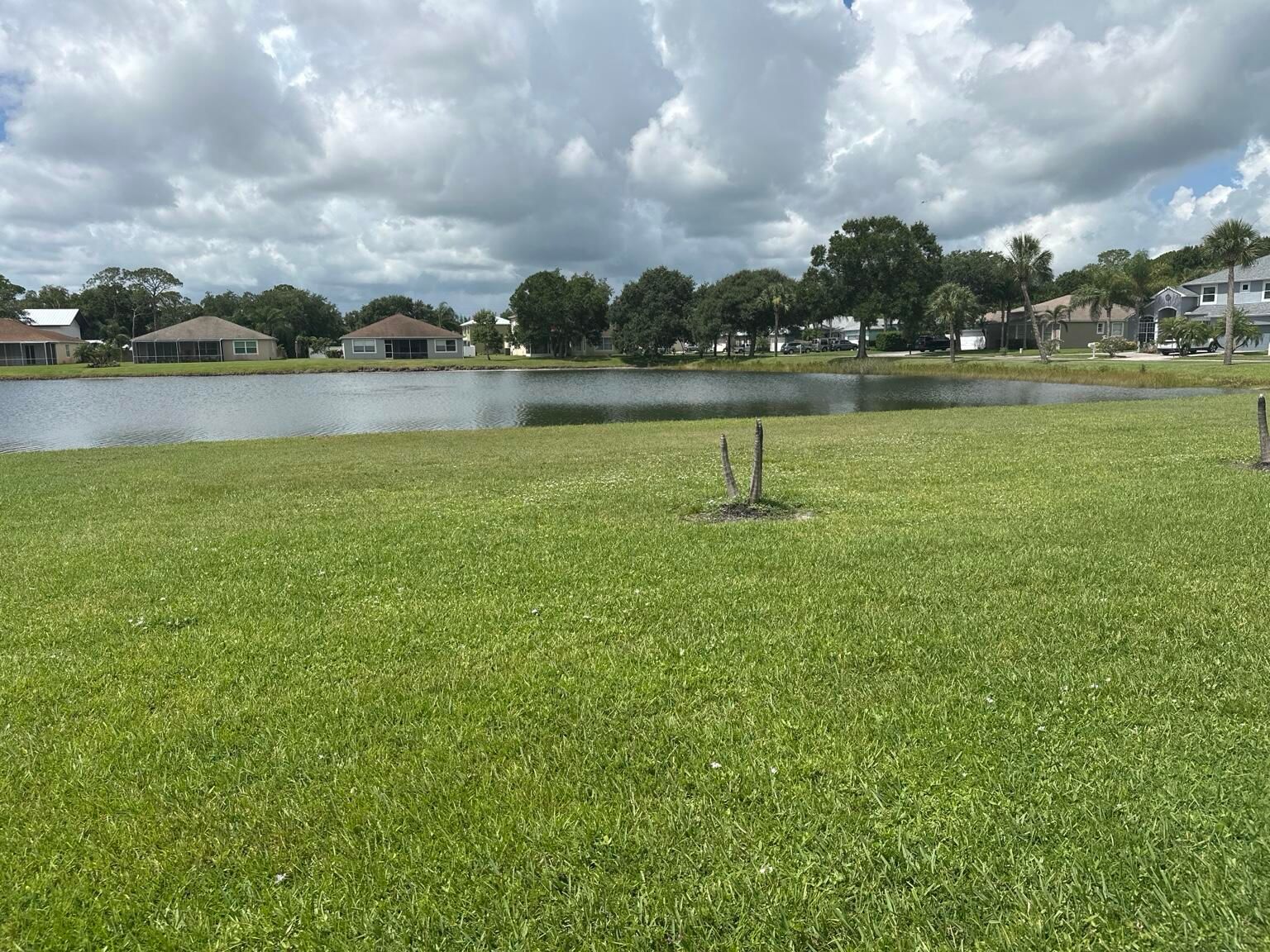 6075 46th Lane, Vero Beach, FL 32967 photo 2