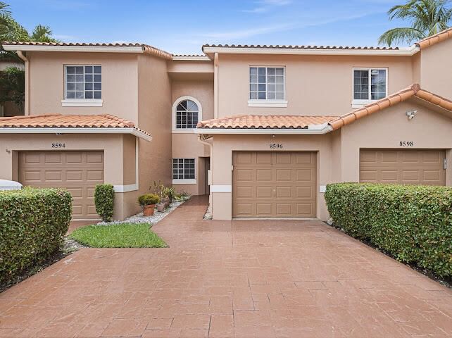 8596 Jade Drive, Tamarac, FL 33321 photo 4