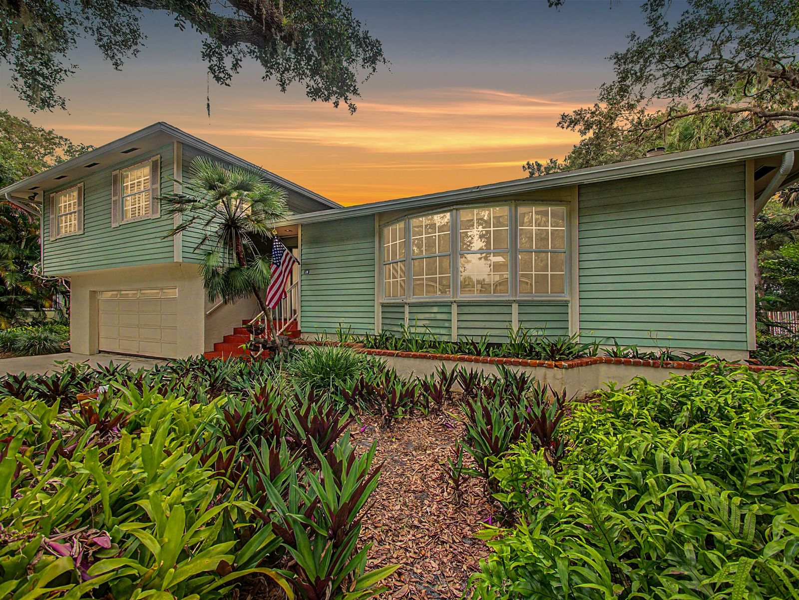 14 Emarita Way, Sewalls Point, FL 34996 photo 2