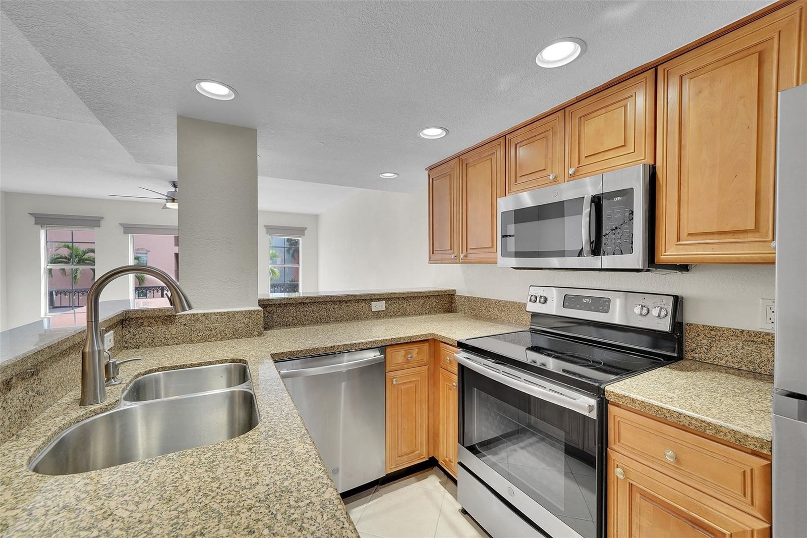 650 Tennis Club Drive #305, Fort Lauderdale, FL 33311 photo 3