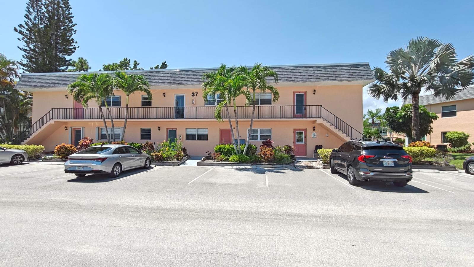2950 SE Ocean Boulevard #37-6, Stuart, FL 34996 photo 3