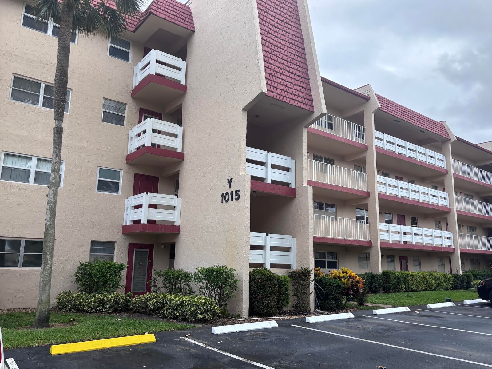 1015 Country Club Drive #205, Margate, FL 33063 photo 2