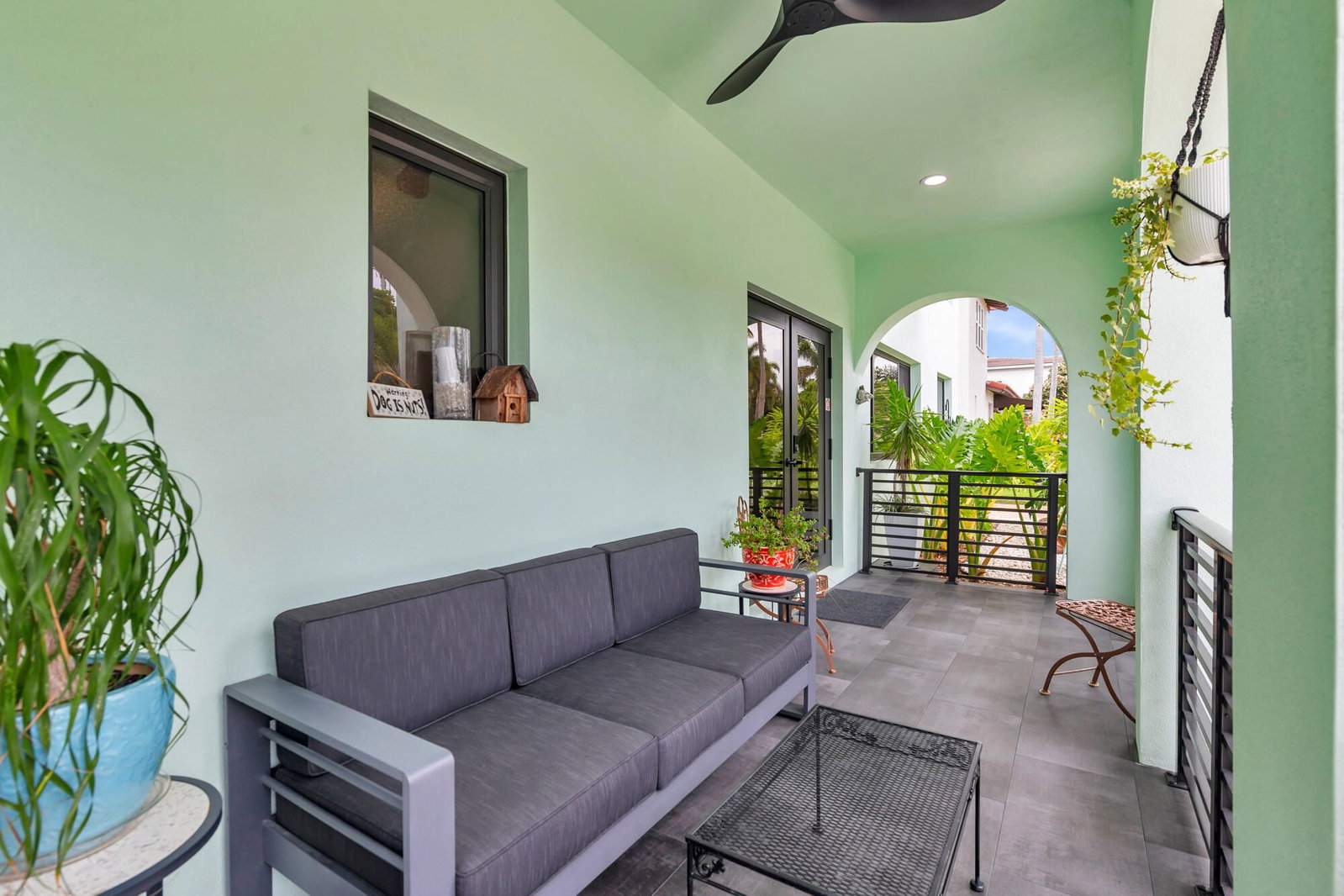 127 Auburn Drive, Lake Worth Beach, FL 33460 photo 2