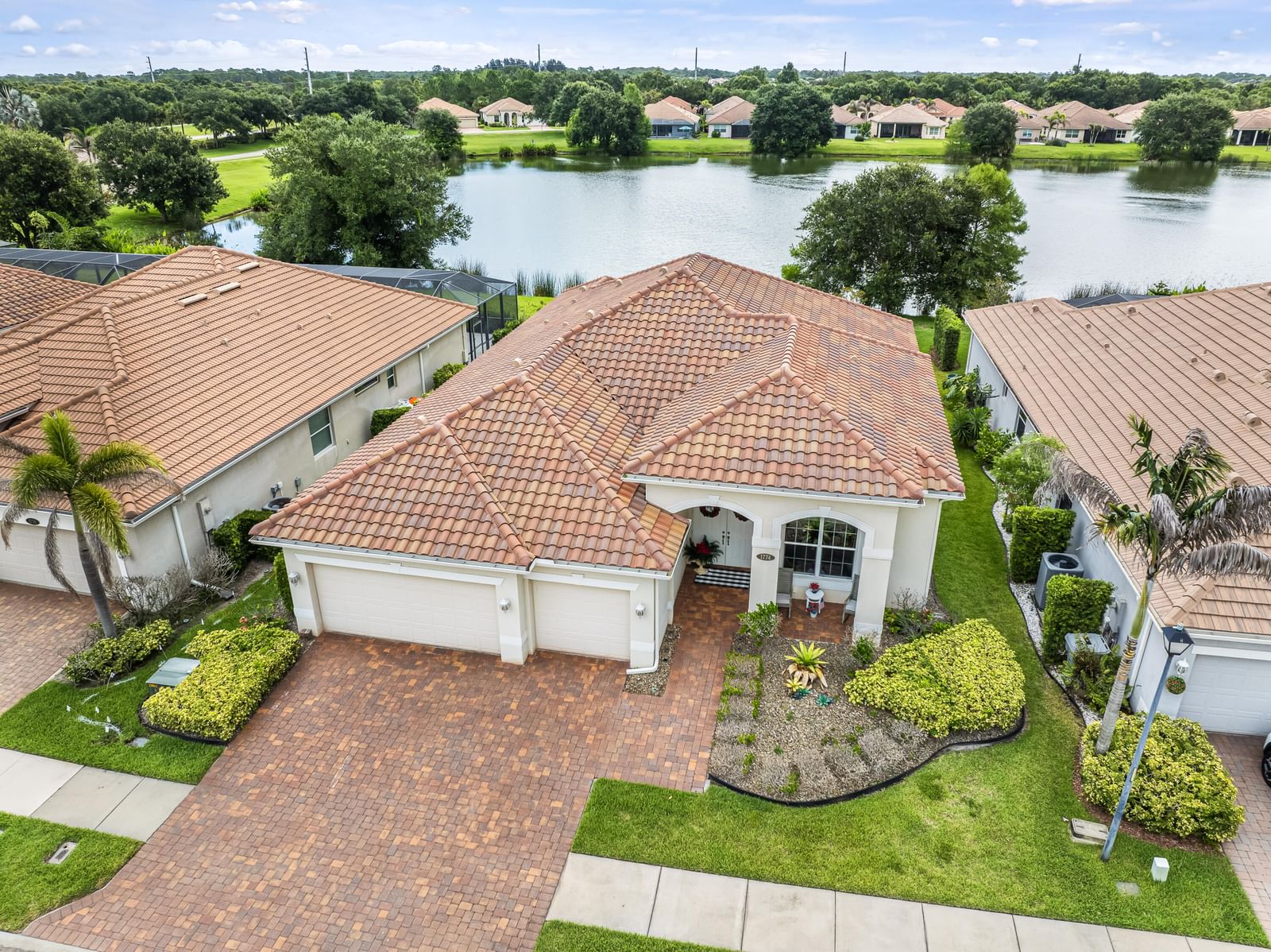1774 Belmont Circle SW, Vero Beach, FL 32968 photo 3