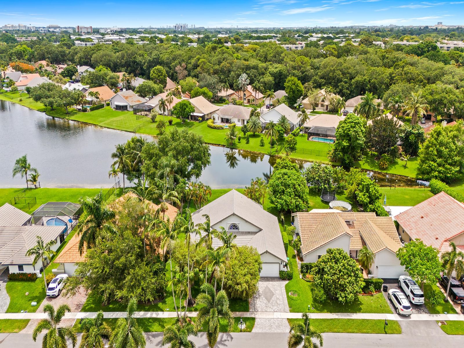 1750 W Oak Knoll Circle, Davie, FL 33324 photo 2