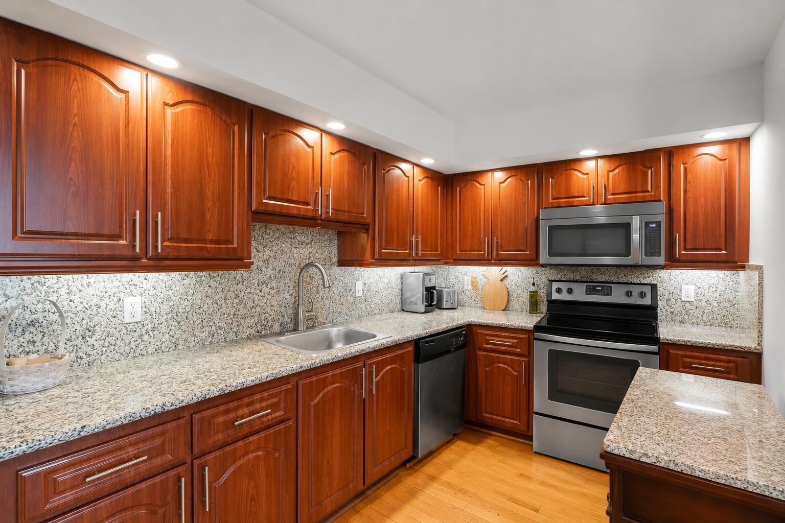 625 Oaks Drive #405, Pompano Beach, FL 33069 photo 2