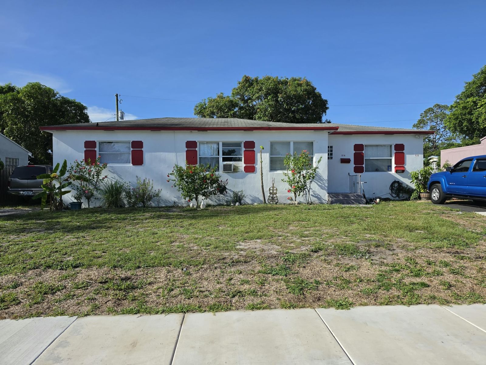 814 42nd Street, West Palm Beach, FL 33407 photo 2