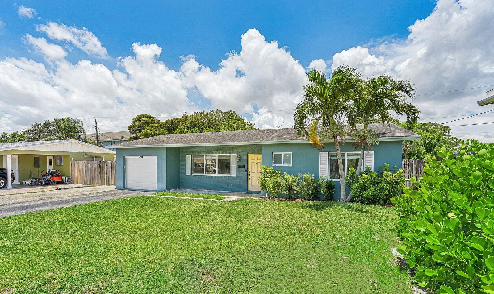 301 SE 3rd Street, Deerfield Beach, FL 33441 photo 3