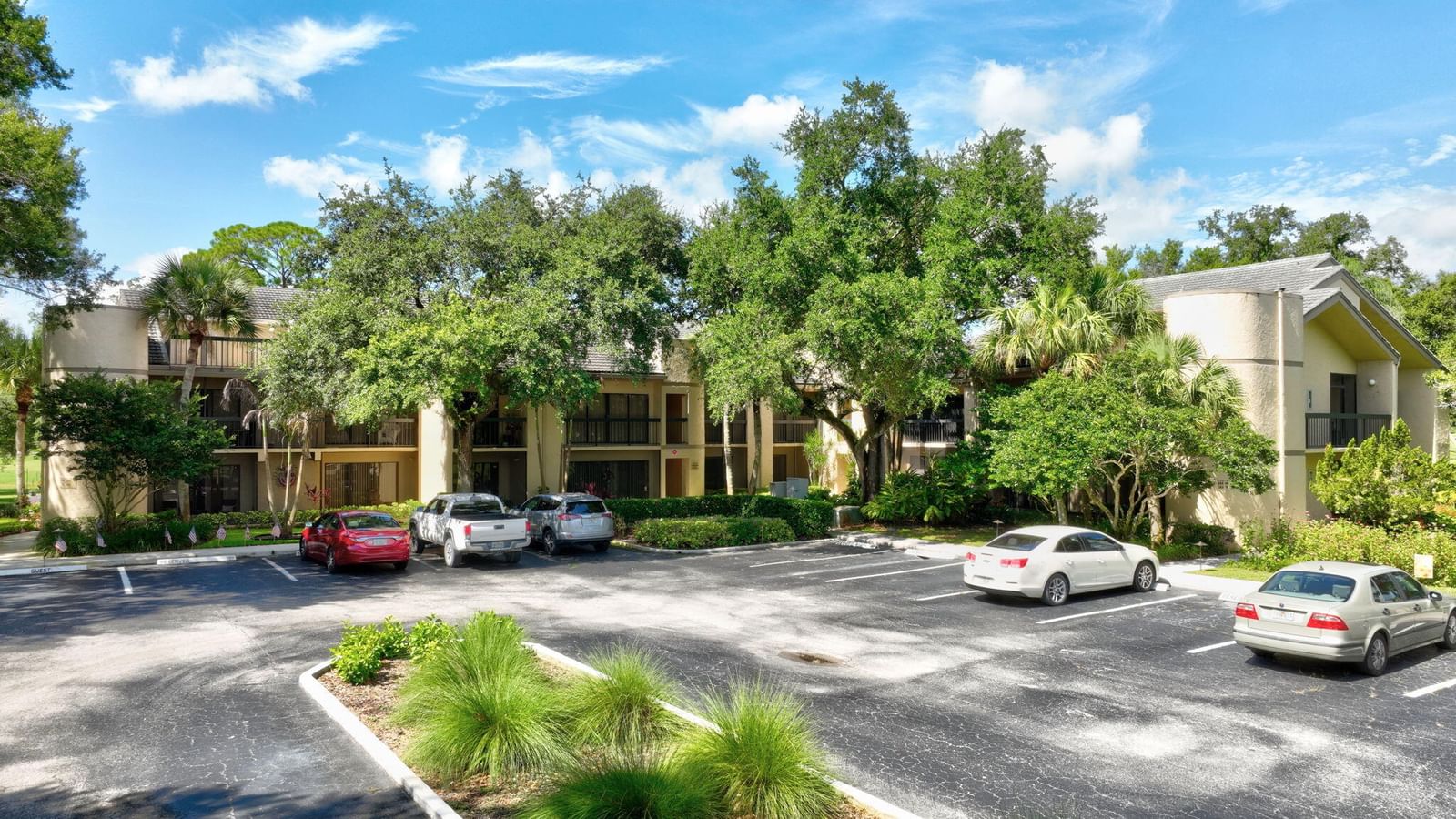 9460 Meadowood Drive #104, Fort Pierce, FL 34951 photo 3