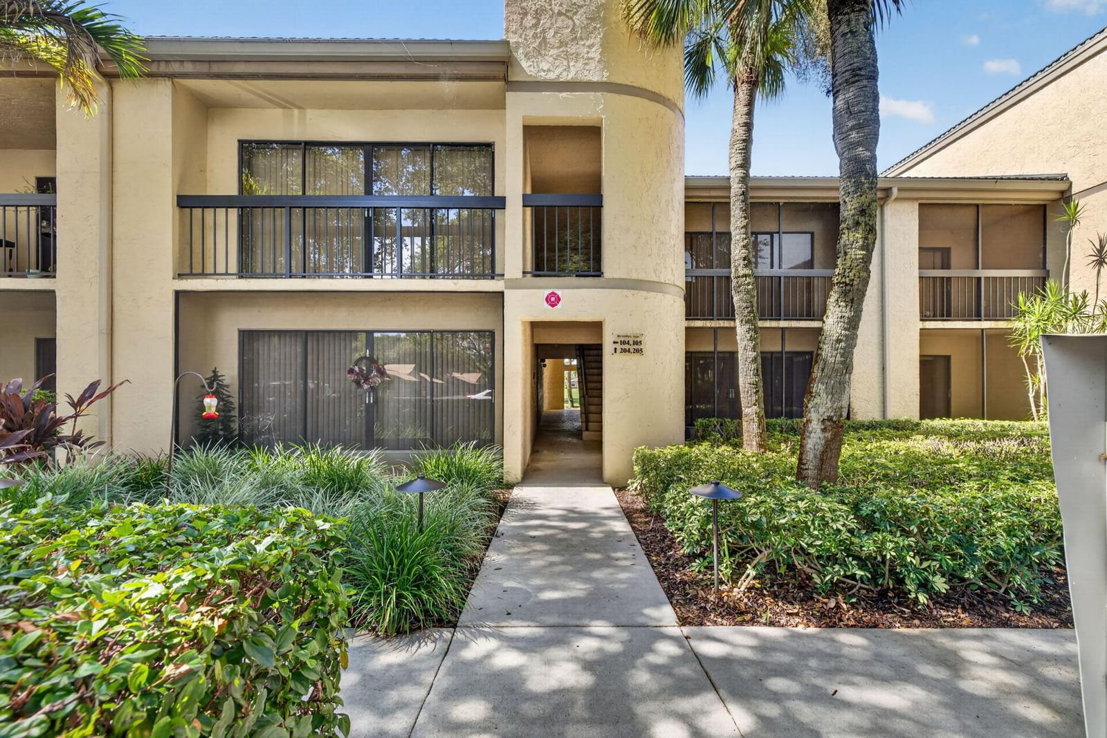 9460 Meadowood Drive #104, Fort Pierce, FL 34951 photo 5