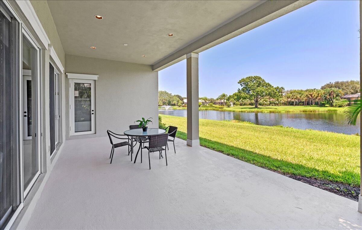 1254 River Reach Drive, Vero Beach, FL 32967 photo 4