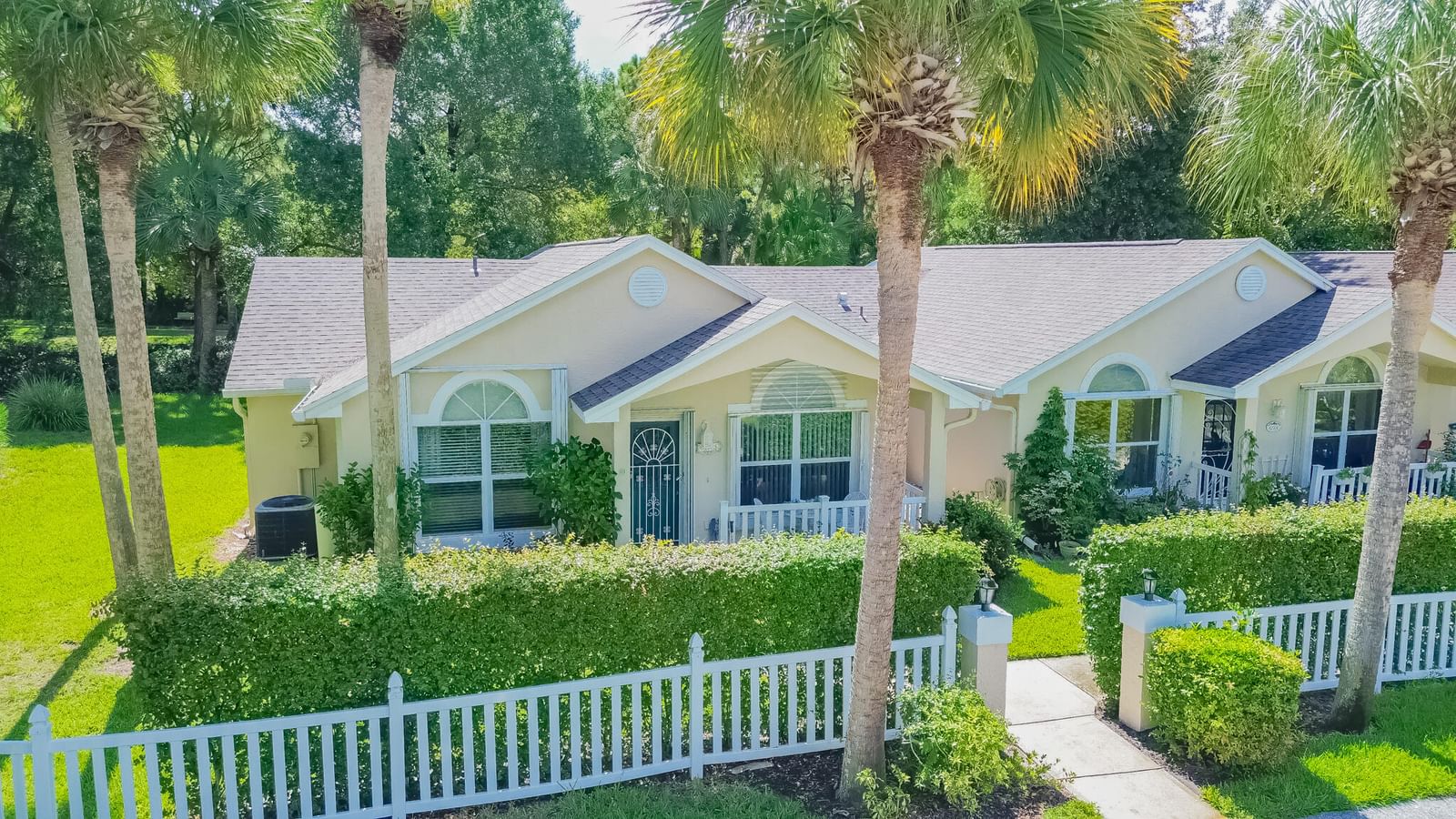 695 NW San Remo Circle, Port St Lucie, FL 34986 photo 2
