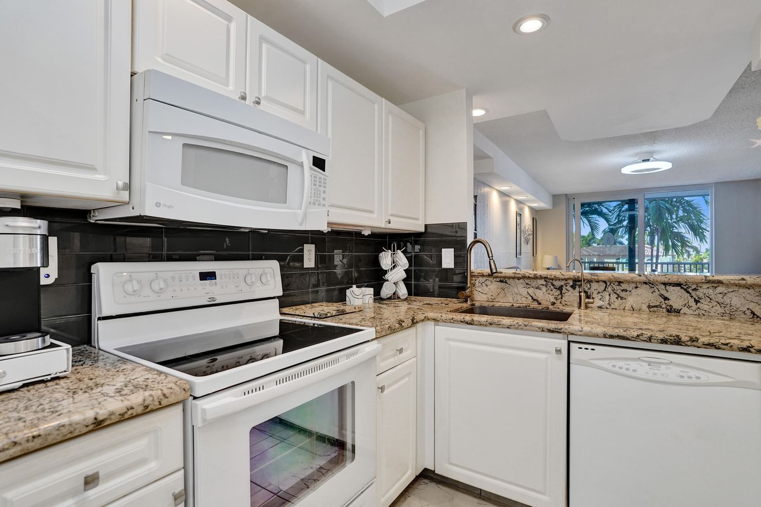 1391 S OCEAN Boulevard #309, Pompano Beach, FL 33062 photo 4