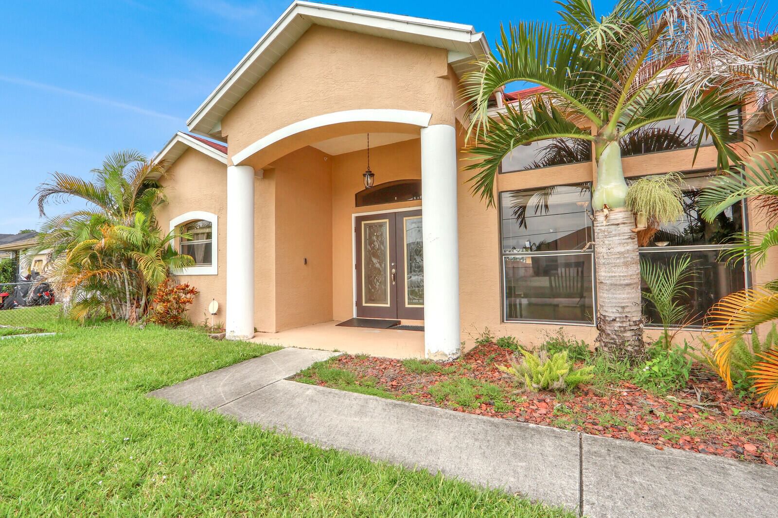 2150 SW Imperial Street, Port St Lucie, FL photo 3