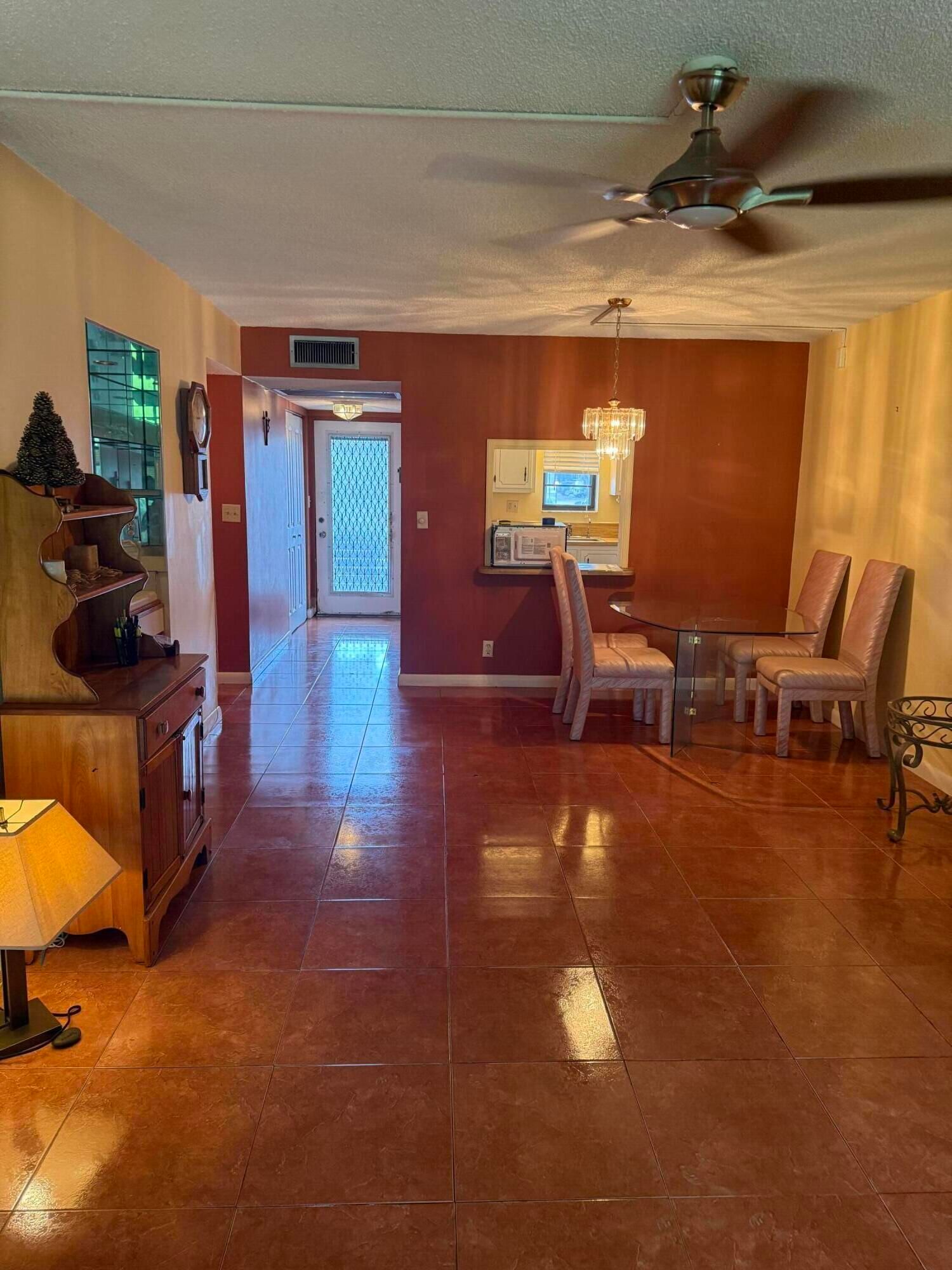 9440 SW 8th Street #110, Boca Raton, FL 33428 photo 2