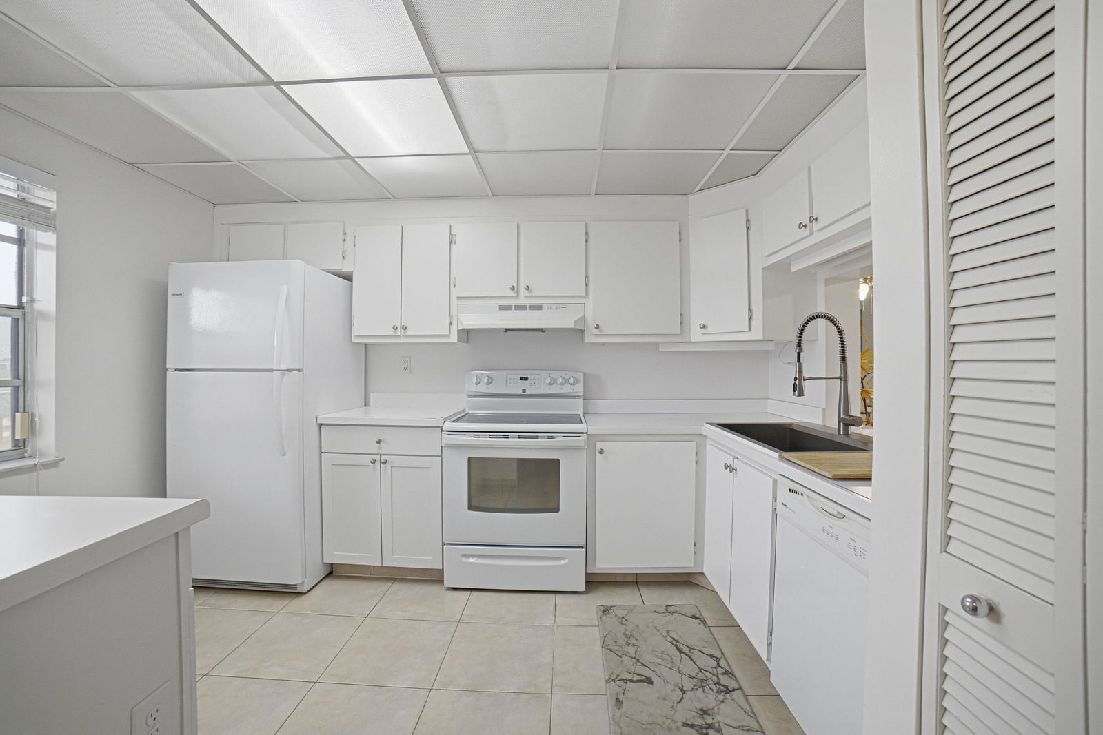 3940 Inverrary Boulevard #603-a, Lauderhill, FL 33319 photo 4