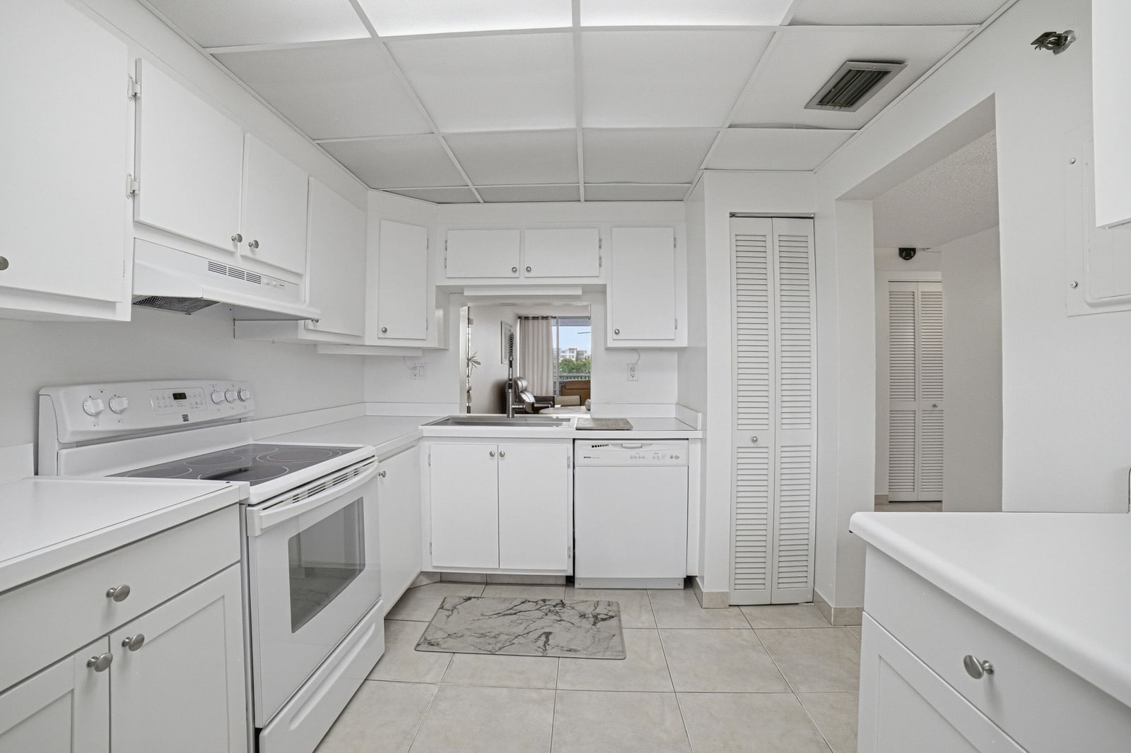 3940 Inverrary Boulevard #603-a, Lauderhill, FL 33319 photo 5