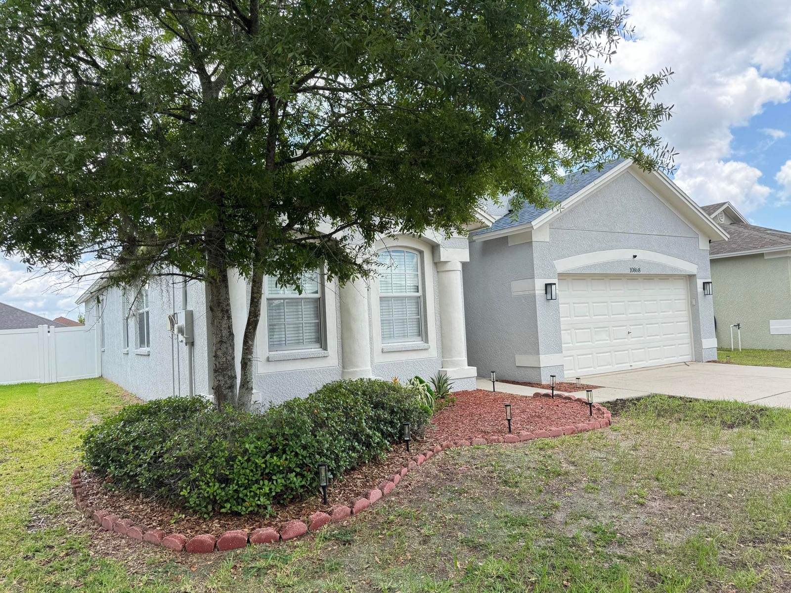 10868 Standing Stone Drive, Wimauma, FL 33598 photo 4