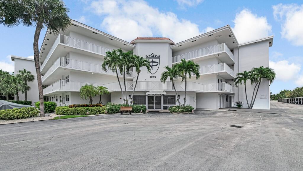 1910 S Ocean Boulevard #112, Delray Beach, FL 33483 photo 2