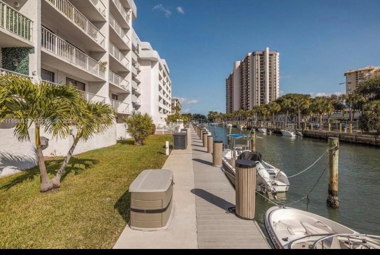 1650 NE 115th Street #103, Miami, FL 33181 photo 2