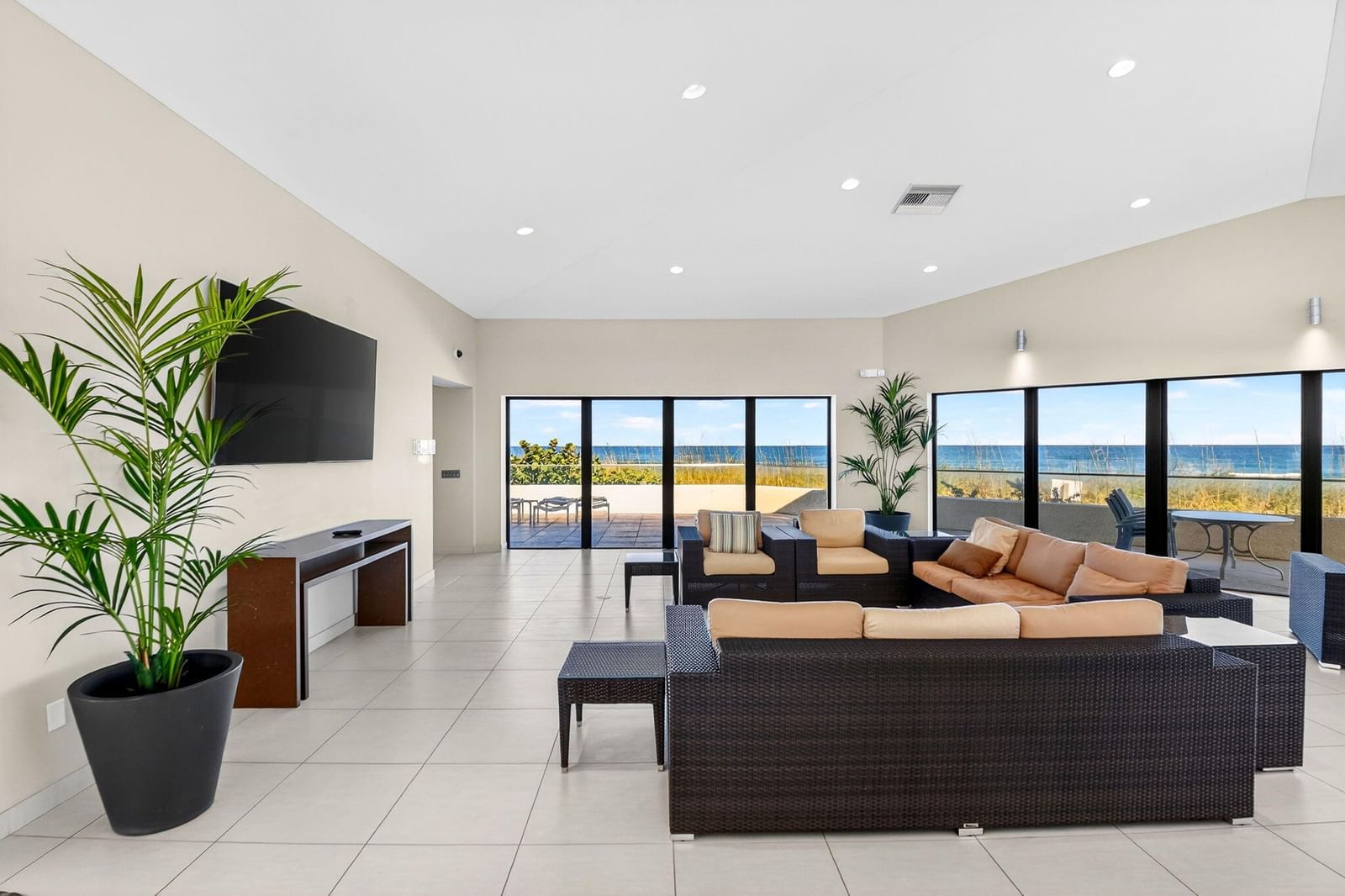 5540 N Ocean Drive #1c, Singer Island, FL 33404 photo 5