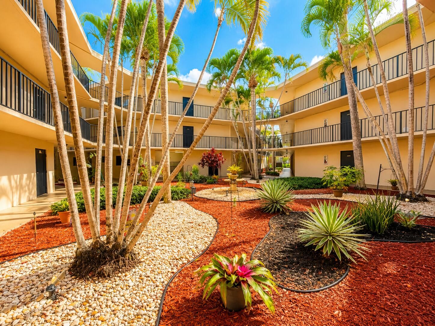 5370 Las Verdes Circle #304, Delray Beach, FL 33484 photo 3