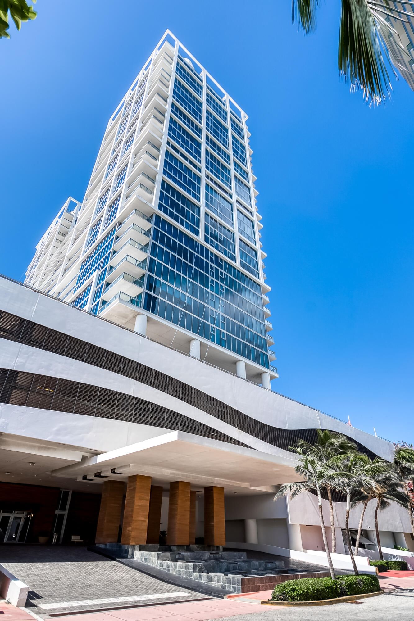 6899 Collins Avenue #1409, Miami Beach, FL 33141 photo 2
