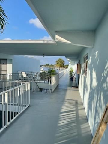 725 Hummingbird Way #210, North Palm Beach, FL 33408 photo 4