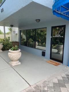 812 SE 8th Avenue, Deerfield Beach, FL photo 2