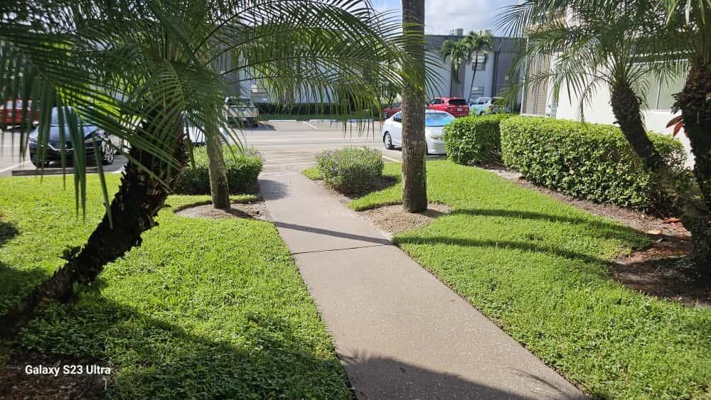 400 Piedmont I, Delray Beach, FL 33484 photo 2