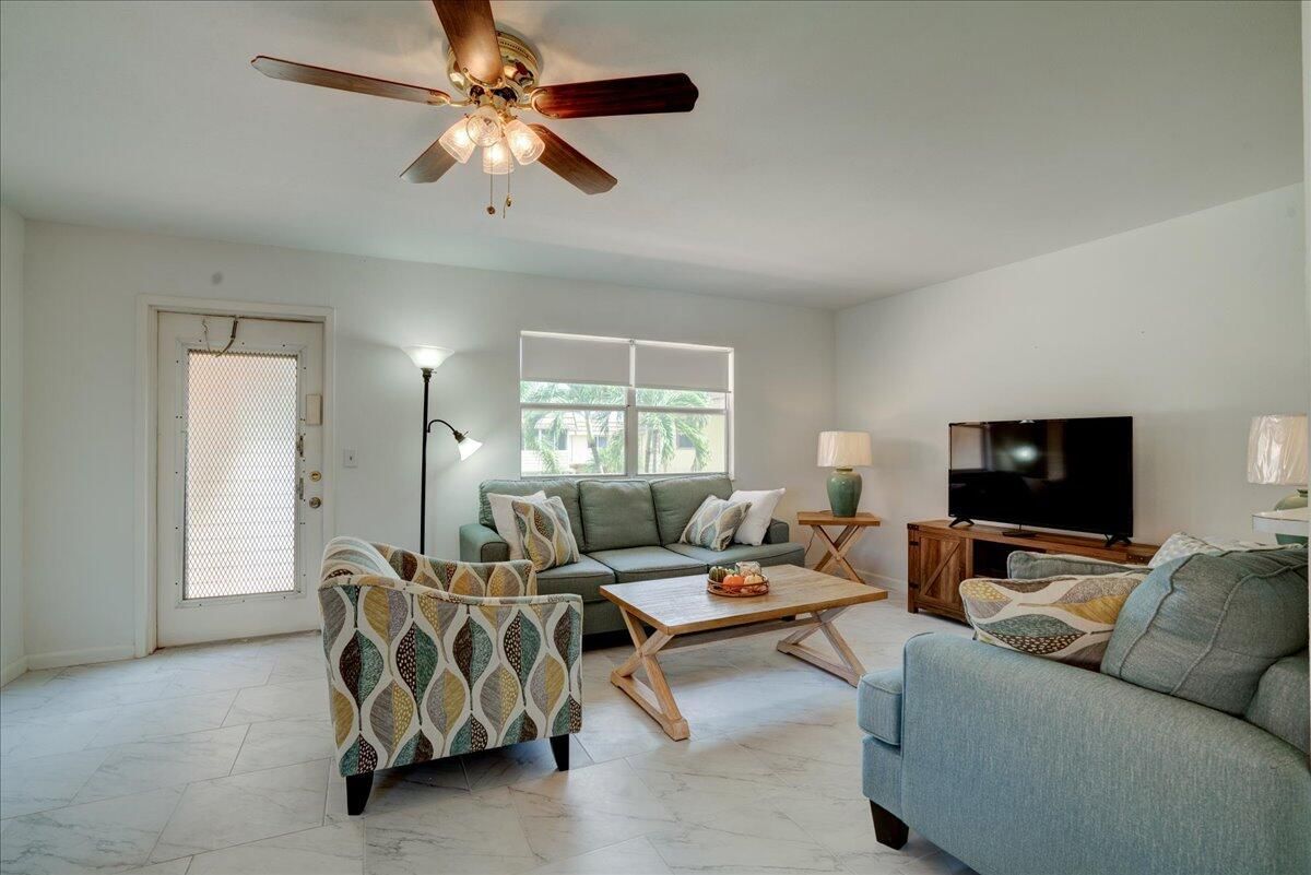 222 Saxony E #222, Delray Beach, FL 33446 photo 2