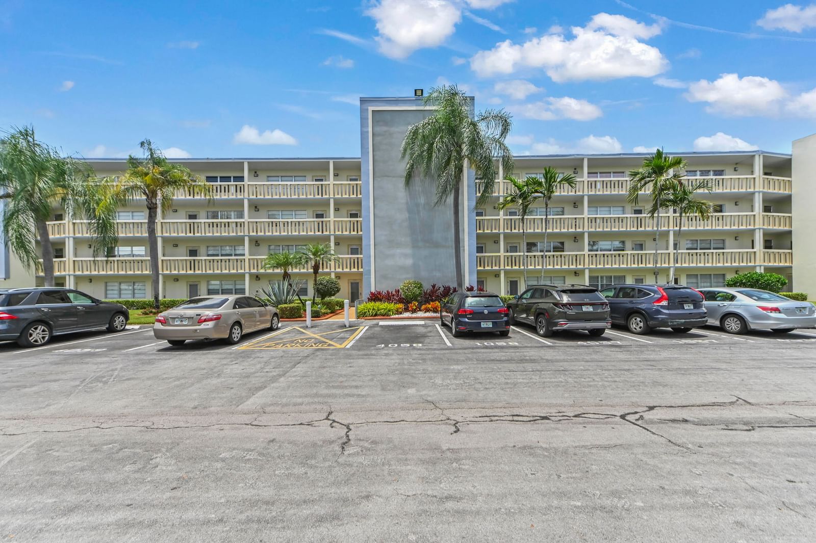 2056 Ainslie D, Boca Raton, FL 33434 photo 2