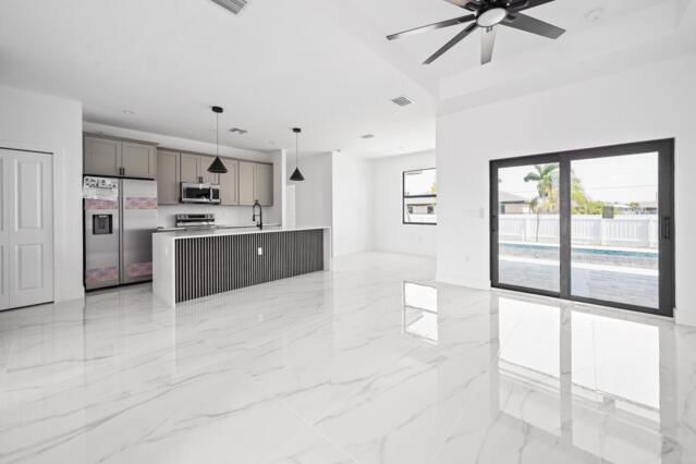 2511 NW 7th Street, Cape Coral, FL 33993 photo 2