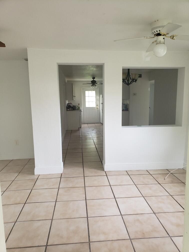 364 Johnston Street, Fort Pierce, FL 34982 photo 4